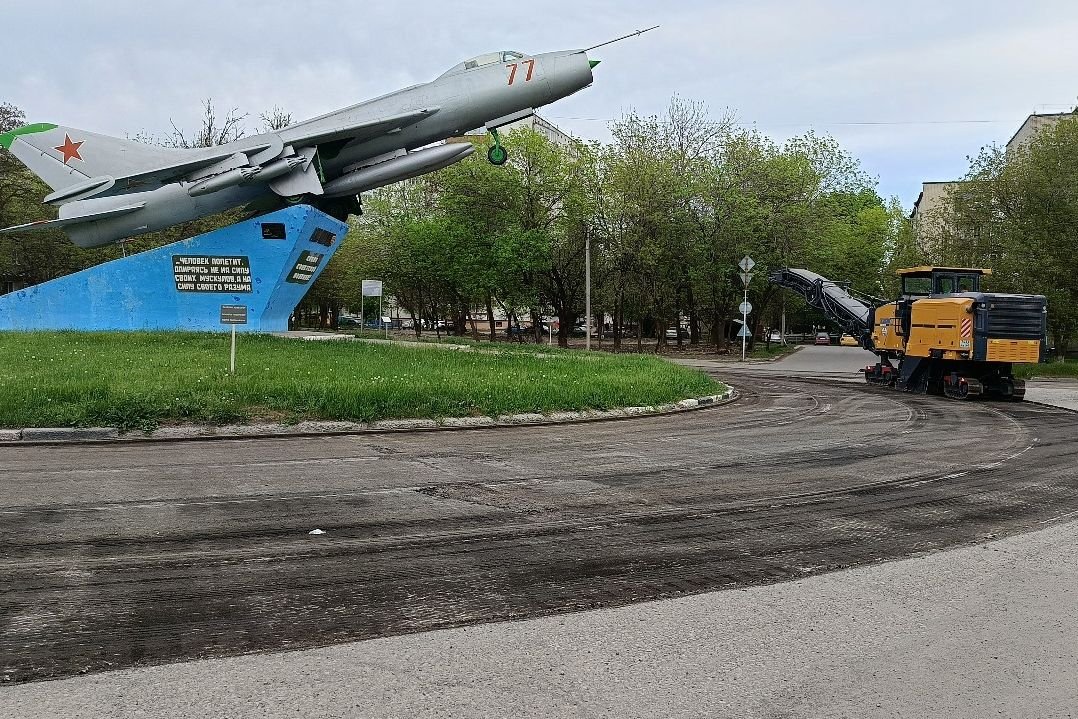 В Таганроге по дорожному нацпроекту ведется ремонт на улице Театральной