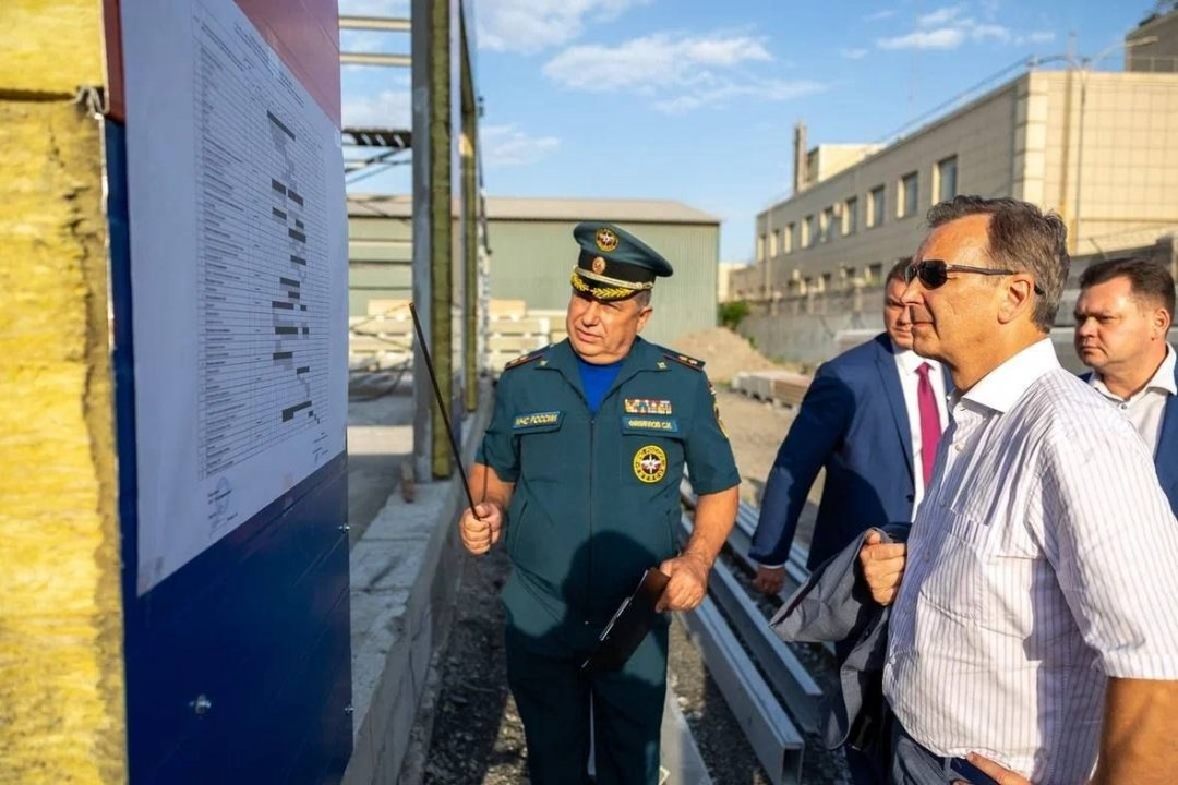 Рабочая группа проконтролировала ход строительства здания ГИМС МЧС России в Таганроге